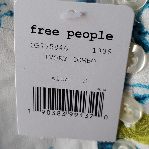 NWT FREE PEOPLE WHITE BLUE FLORAL CROPPED OFF SHOULDER PEASANT TOP SIZE SMALL - Picture 4 of 10